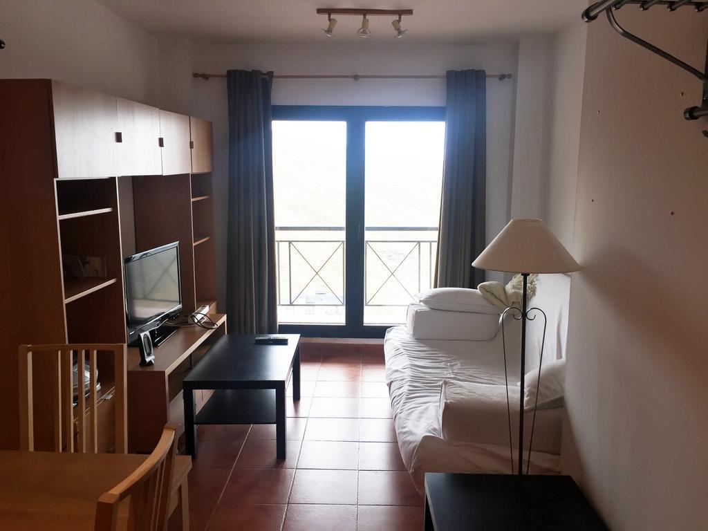 Apartamentos Monte Oiz Asn Сьєрра-Невада Екстер'єр фото